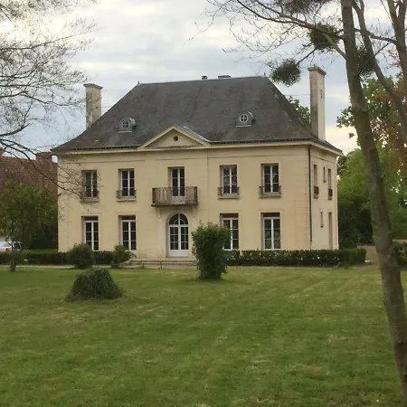 بيت للعطل La Burnoyere